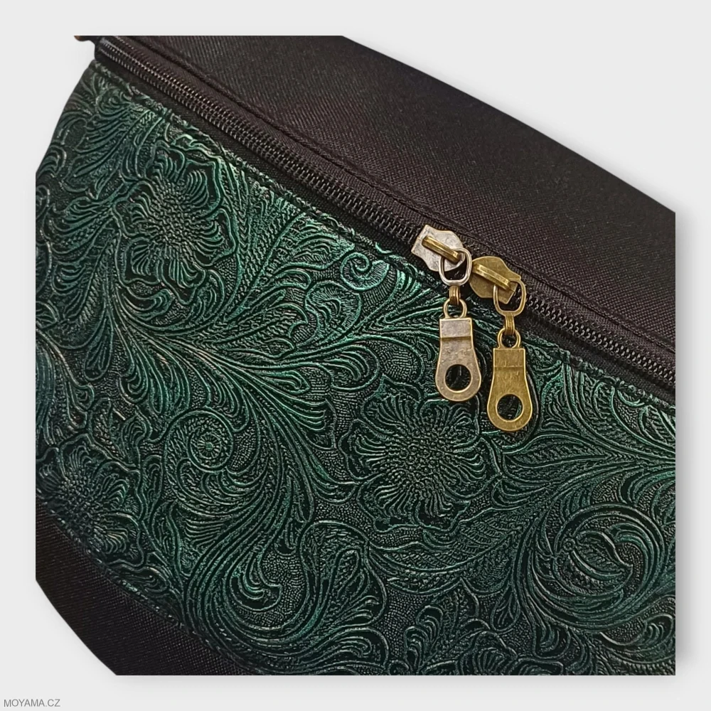 Ledvinka Maya ornament - green